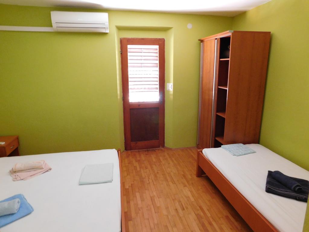 Apartments Kalafatovic Драче Екстер'єр фото